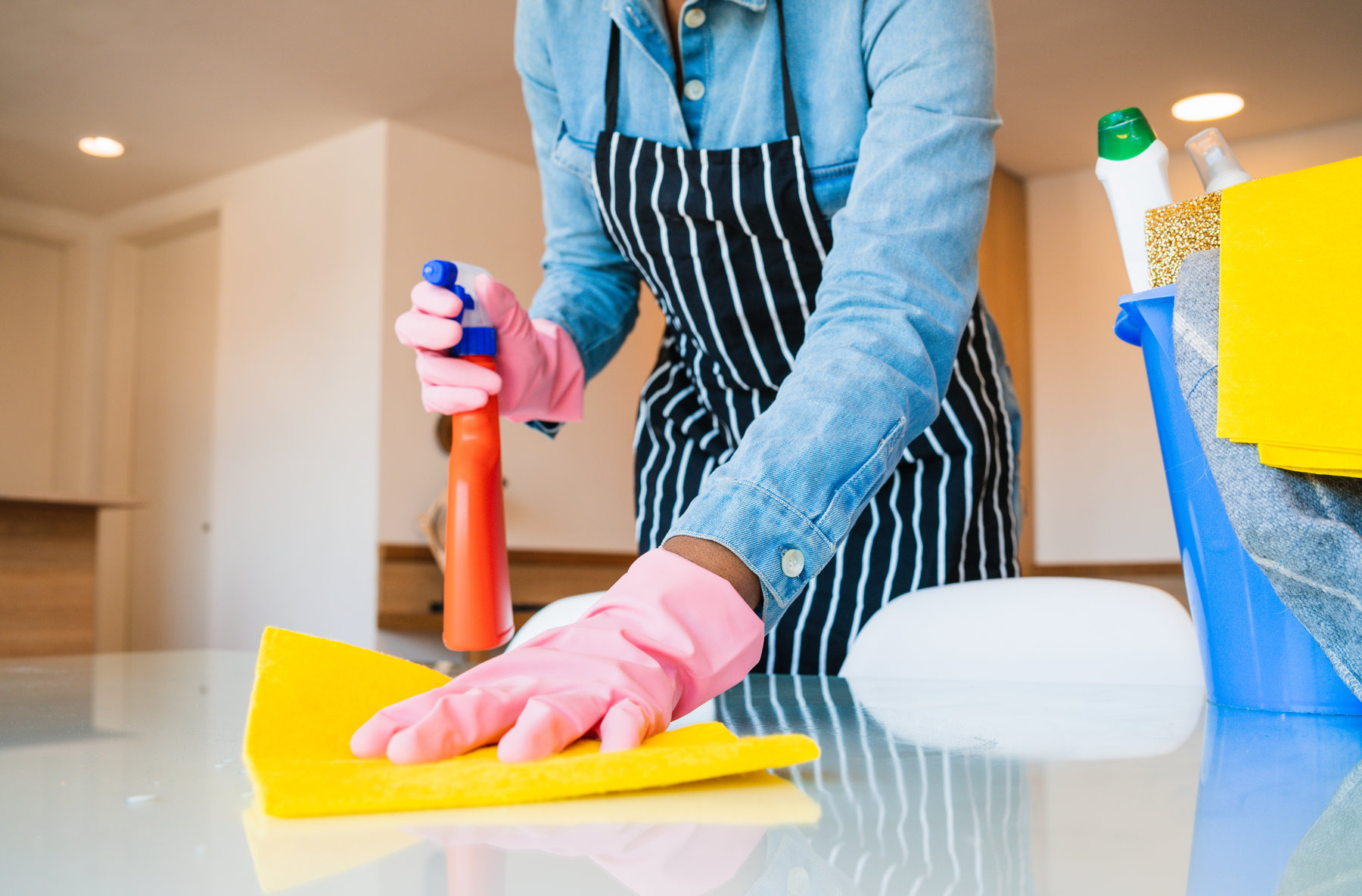 The difference between commercial and janitorial cleaning